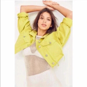 Urban Outfitters BDG Crop Lime Green Denim Trucker Jacket Sz S